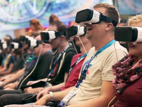 Virtual Reality ist in diesem Jahr ein Schwerpunkt der Spielemesse Gamescom. Foto: Oliver Berg