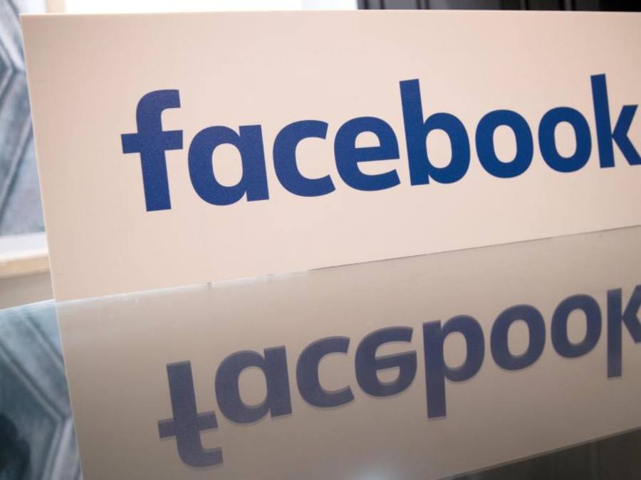 Facebook mit mehr als zwei Milliarden aktiven Mitgliedern setzt massiv auf Videoinhalte und fordert dabei YouTube und traditionelle TV-Kanäle im Kampf um Werbedollar heraus. Foto: Kay Nietfeld