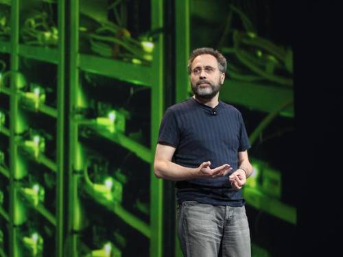 Google-Manager Urs Hölzle setzt auf eine bessere Netzanbindung und reagiert auf Sicherheitsbedenken der Kunden. Foto: Christoph Dernbach