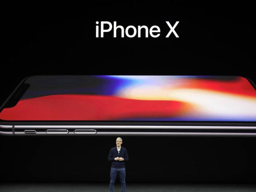 Apple-Chef Tim Cook präsentiert das neue iPhone X. (Foto: Marcio Jose Sanchez)