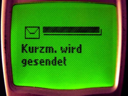 So sah es 2002 auf den Displays einiger Handys aus, wenn eine SMS versendet wurde. ((Foto: Peter Endig))