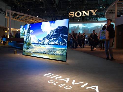 Ein Bravia A1E Smart-TV von Sony auf der diesjährigen CES in Las Vegas ((Foto: Andrej Sokolow))