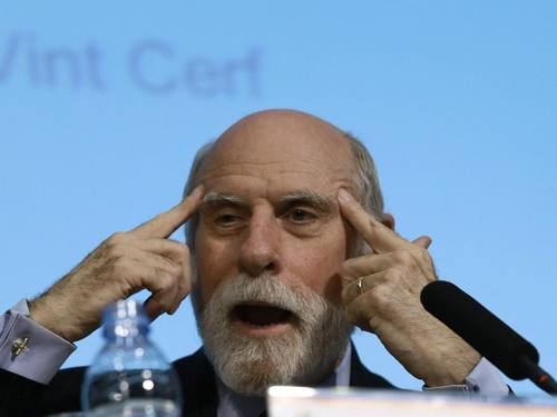Vinton Cerf hat mit seinem Kollegen Bob Kahn einen Weg gefunden, verschiedene Netzwerke so zu verbinden, dass sie miteinander kommunizieren. ((Foto: Angel Diaz))