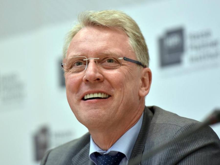 Für HPI-Direktor Christoph Meinel ist die Anzahl der registrierten Sicherheitslücken alarmierend. ((Foto: Ralf Hirschberger))