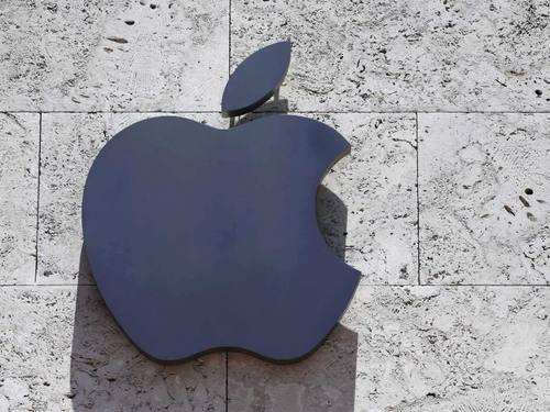 Seit etwa einem Jahr bremst Apple in einigen Situationen die Leistung von iPhones mit abgenutzten Batterien. ((Foto: Alan Diaz))