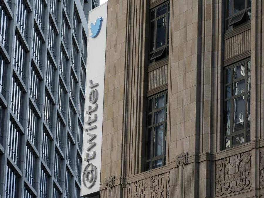 Twitter-Mitgründer Jack Dorsey versucht als Firmenchef, den Dienst einfacher nutzbar zu machen und so das Wachstum anzukurbeln. ((Foto: Jeff Chiu/AP))