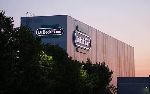 Das neue Hochregallager bringt eine wichtige Erweiterung von Produktion und Logistik am Hauptsitz im hessischen Egelsbach.