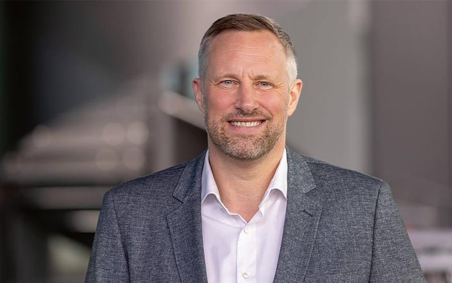 Stefan Smolka, Avanade