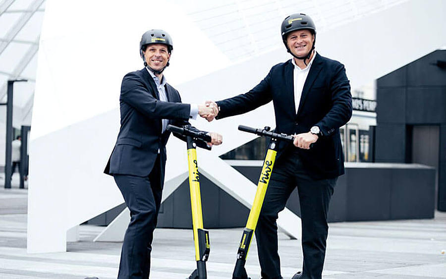 Elektro-Scooter am Schwabing Tor