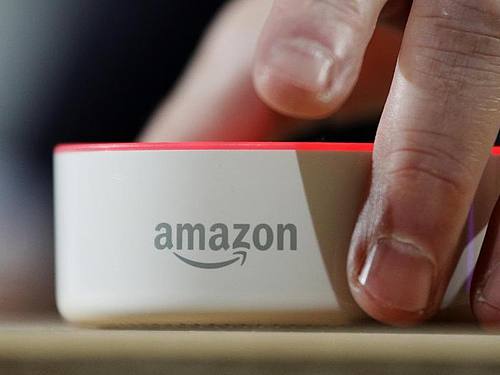 Lautsprecher Amazon Echo mit dem Alexa Voice Service ((Foto: Elaine Thompson/AP))
