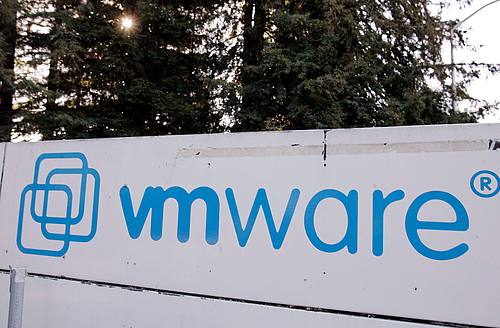 Der Chipkonzern Broadcom will sein Software-Geschäft mit der Übernahme des Cloud-Spezialisten VMware verstärken.