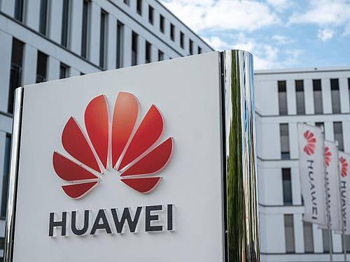 Die Zentrale von Huawei Deutschland in Düsseldorf. Der chinesische Konzern hat mit Umsatzeinbußen zu kämpfen. Foto: Marius Becker/dpa