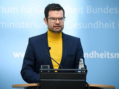 Marco Buschmann (FDP) will den Staat digitaler machen. Foto: Bernd von Jutrczenka/dpa