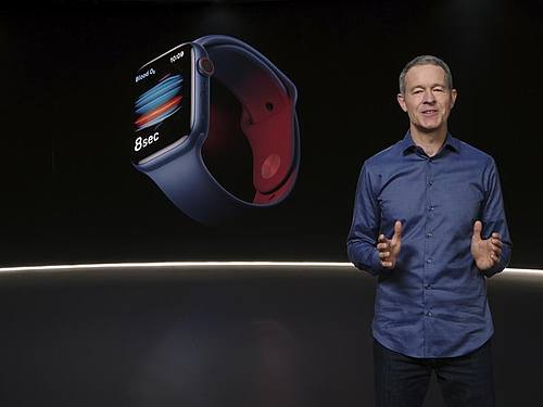 Apple präsentiert die neue Apple-Watch. Foto: Apple/Apple via AP/dpa