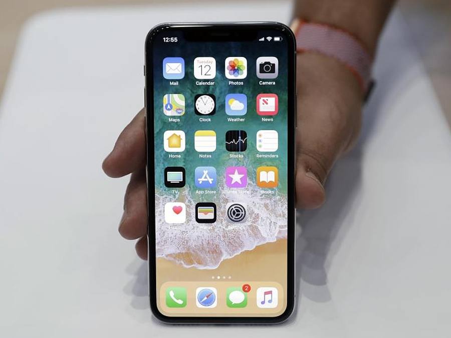 Apple will laut einem Medienbericht für alle Preisklassen seiner nächsten iPhone-Generation das Design des aktuellen Top-Modells X übernehmen. Foto: Marcio Jose Sanchez/AP