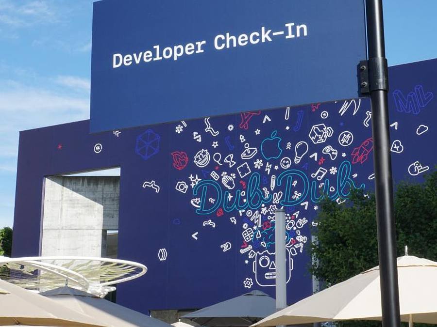 Die Zuschauer zu überraschen, wird für Apple in diesem Jahr nicht so einfach, denn schon vor Wochen sickerten viele Neuerungen durch. Foto: Christoph Dernbach