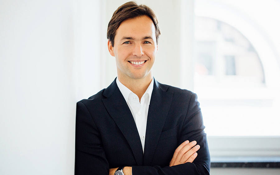 Dr. Stefan Sambol, Managing Partner Ommax