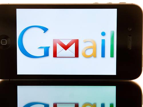 Das Logo von Google Mail auf einem i-Phone. Foto: Sebastian Kahnert