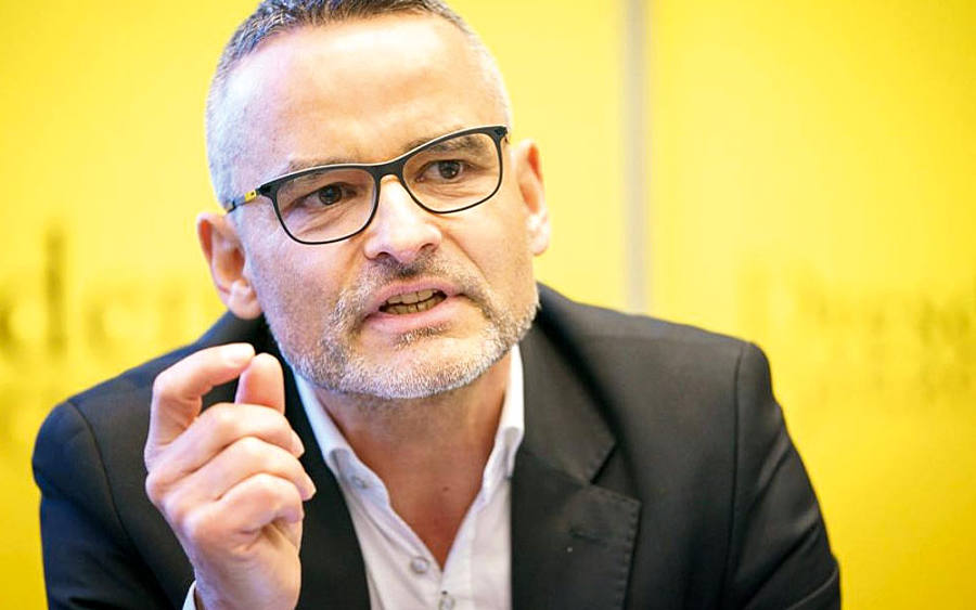 Jörg-Uwe Uhlenbrok, T-Systems International