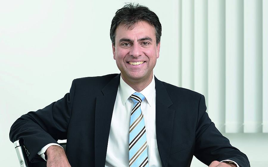 Andreas Anand, Infor