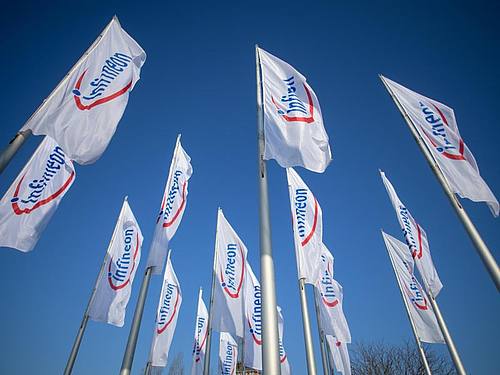 Infineon trifft auch die Flaute in der Autoindustrie. Foto: Matthias Balk/dpa