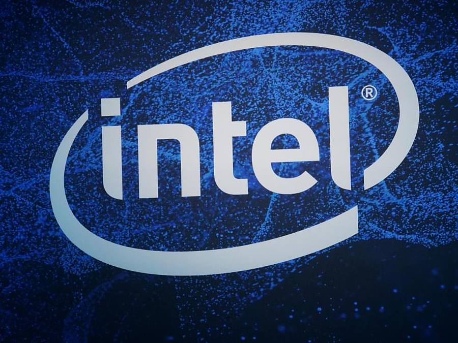 Intel-Logo. Foto: Christoph Dernbach/dpa