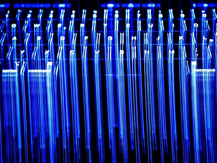 Kriminelles Hacking und Verschlüsseln als Dienstleistung - offenbar ein neuer Trend. Foto: Mohssen Assanimoghaddam/dpa