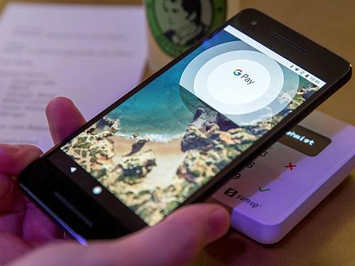 Dubiose Zahlungen wurden zwar via Google Pay ausgelöst. Die Abbuchungen erfolgten aber über verknüpfte Paypal-Konten. Foto: Jens Büttner/dpa-Zentralbild/dpa-tmn