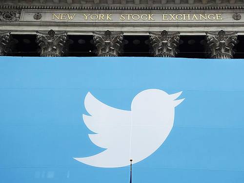 Twitter hat erstmals ein ganzes Geschäftsjahr mit schwarzen Zahlen abgeschlossen und im vierten Quartal Rekorderlöse verbucht. Foto: Mark Lennihan/AP/dpa