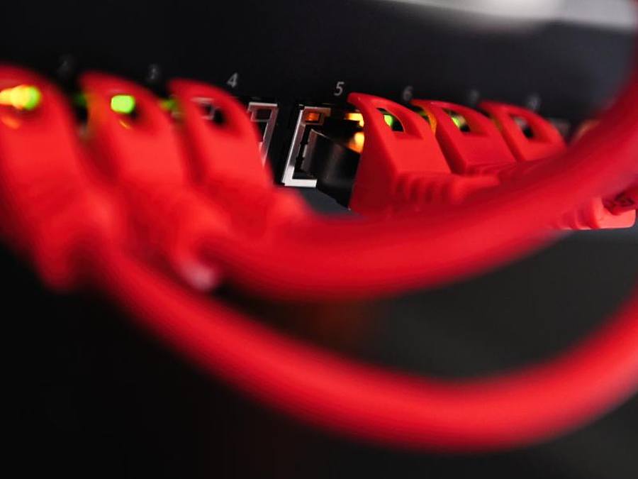 Der belgische Maschinenhersteller Picanol ist Opfer eines Cyberangriffs inklusive Lösgeldforderung geworden. Foto: Nicolas Armer/dpa