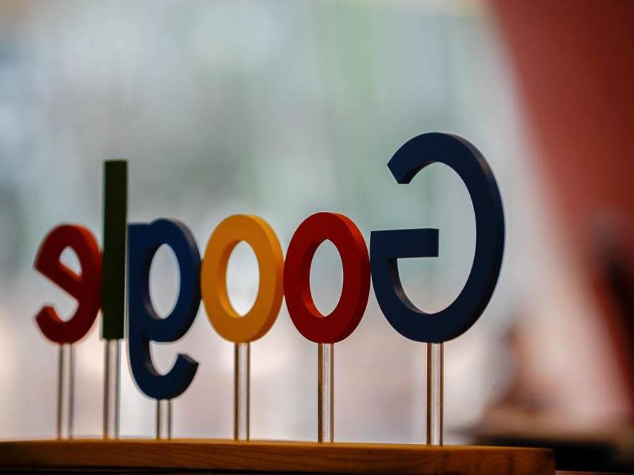 Spiegelverkehrtes Google-Logo