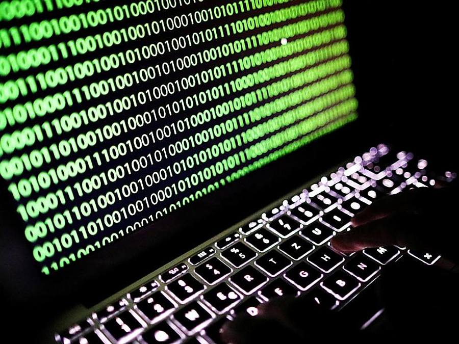 BSI: Firmen und Organisationen haben ihre Hausaufgaben nicht erledigt. Ein Einfallstor für Hacker?. Foto: Oliver Berg/dpa