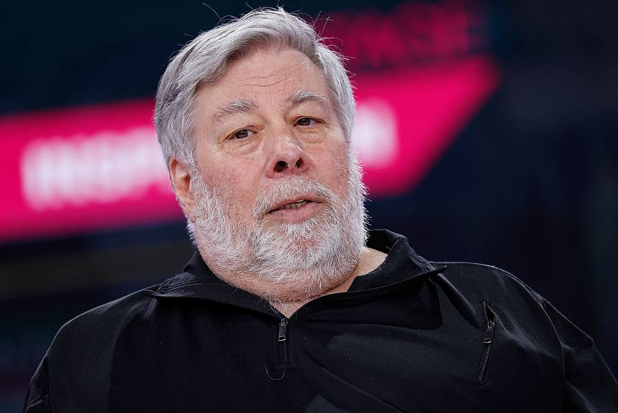 „Wir machen die Sachen viel zu digital“, sagt Steve Wozniak, Mitgründer von Apple über die Entwicklung von Autos.