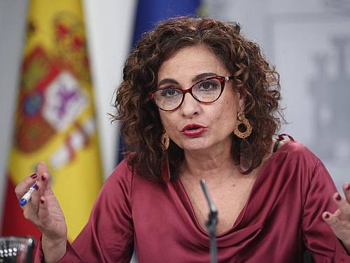 Spaniens Finanzministerin, Maria Jesus Montero. Die linke Regierungskoalition hat in Madrid die Einführung einer nationalen Digitalsteuer beschlossen. Foto: Eduardo Parra/Europa Press/dpa