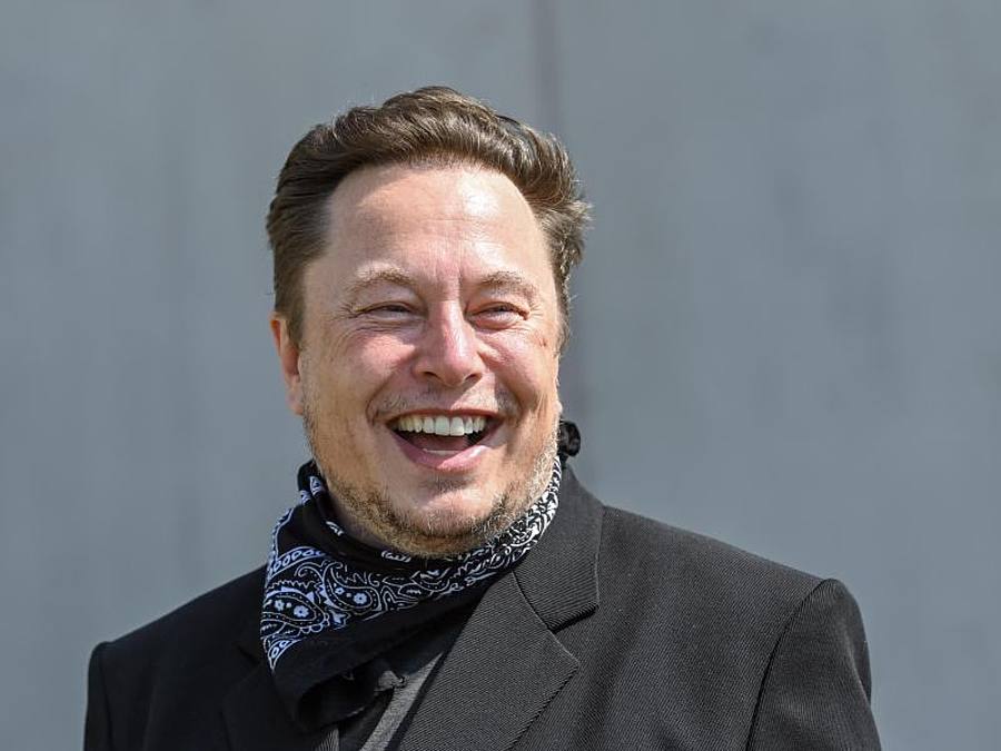 Tesla-Chef Elon Musk bei einem Besuch der Gigafactory in Grünheide. Foto: Patrick Pleul/dpa-Zentralbild/dpa