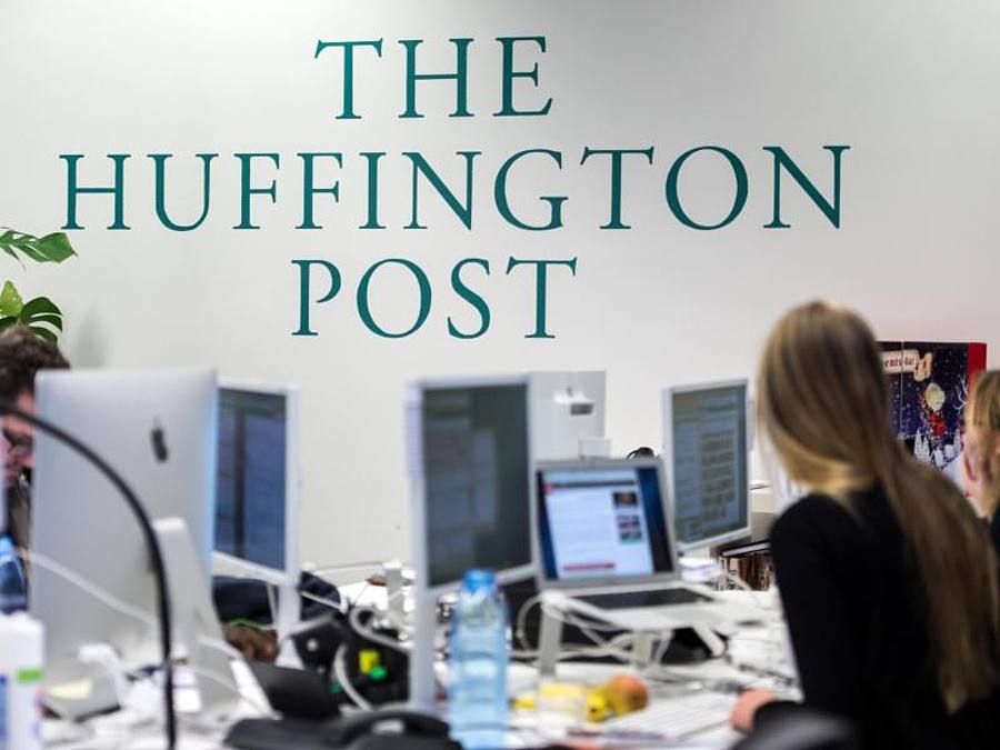 Mitarbeiter der „Huffington Post”, die später „HuffPost” hieß, in den Redaktionsräumen des Publishers BurdaForward.