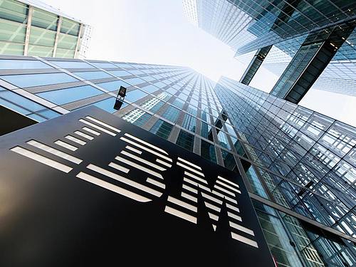 IBM treibt die Entwicklung des Quantencomputers mit einem neuem Prozessor voran. Foto: Matthias Balk/dpa