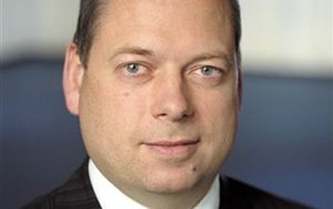 Dr. Volkmar Weckesser, Dekabank